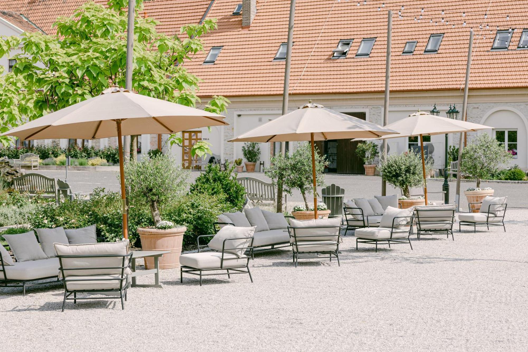 Na Kmine Hotel Obristvi Exterior photo